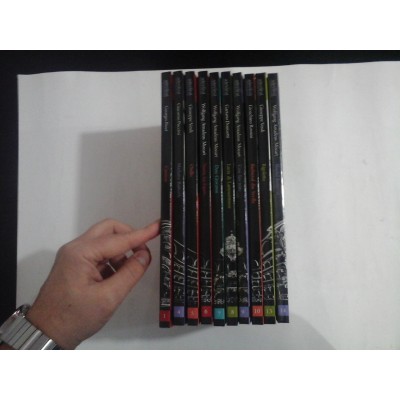 10 volume din seria 